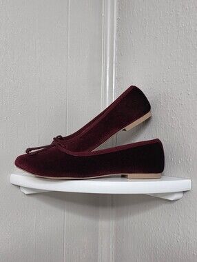 Women's Velvet Ballet Flats in Burgundy